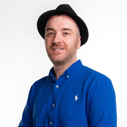 Flipsnack Adrian Moza