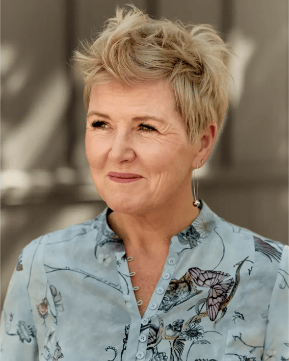 Helen-Russell-Headshot